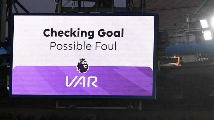 プレミアリーグが「VAR廃止」の可能性？来月の投票で決定か