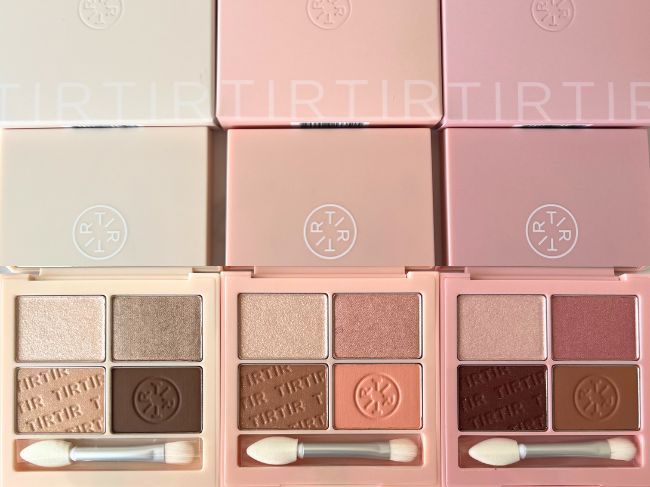 『MILKY MELLOW SHADOW(ミルキー メロウ シャドウ)』左から01.02.03