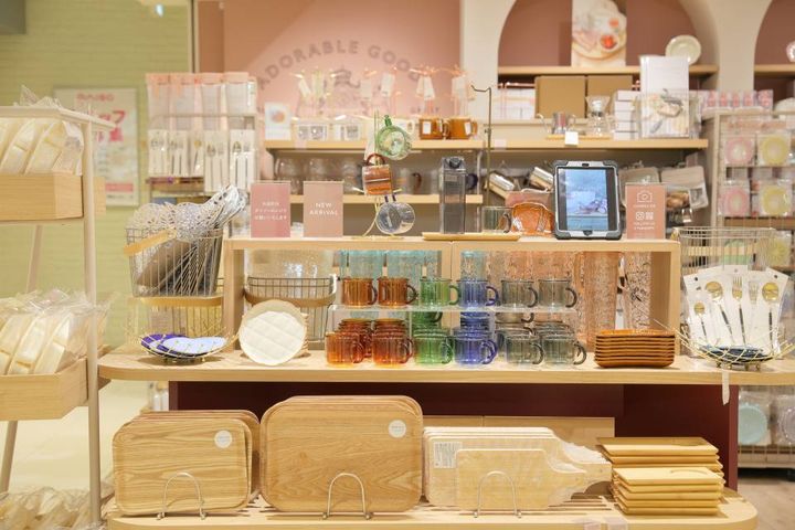 DAISO 梅田DTタワー店