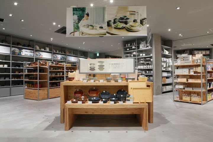 DAISO 梅田DTタワー店