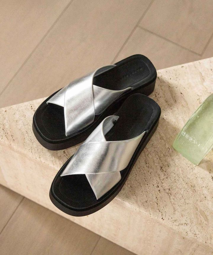 画像2: 出典：.st