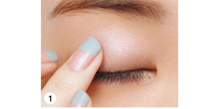 7.ブルー×紫の目元でワンランク上の透明感が手に入るアイシーカラーメイク_ポイント、やり方_3