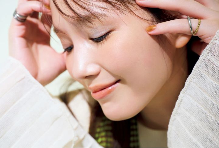 2.アイスブルーの目元で抜け感を！ 洒落感アイシーカラーメイク_ポイント、やり方