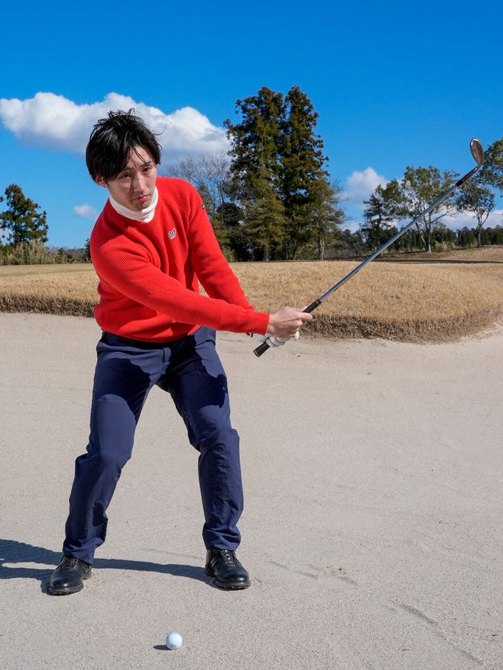 バンカーの“高い球と低い球の打ち分け”は、「雪かき」のイメージで簡単にできる！