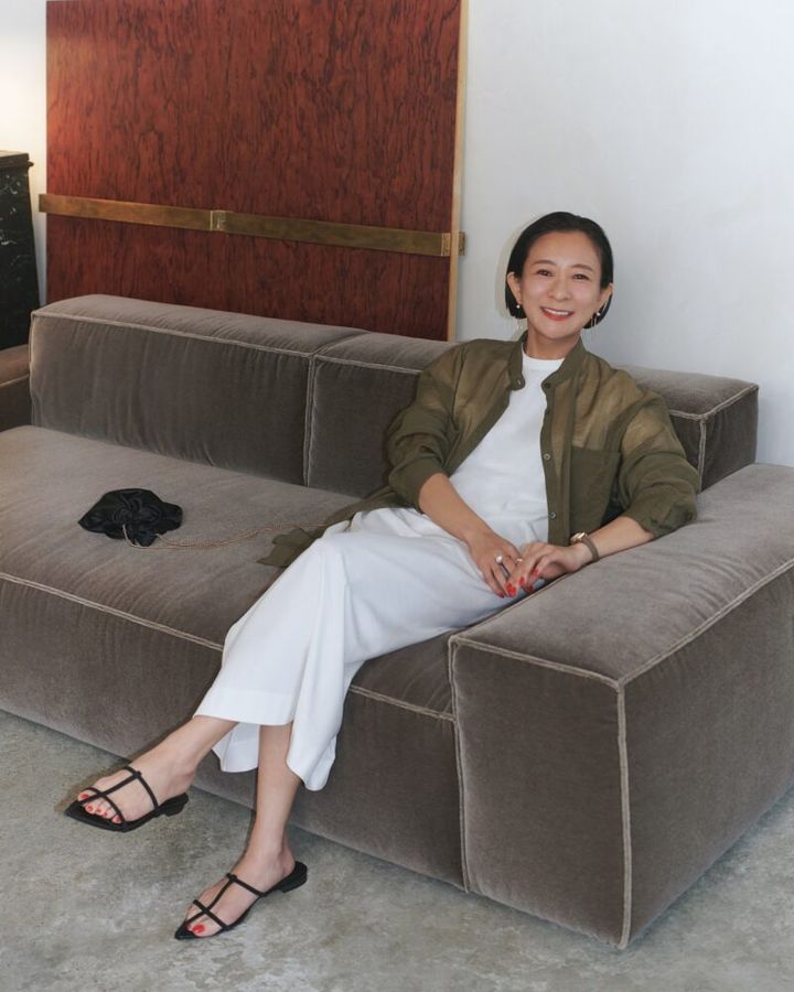 スローンのTシャツワンピース デミルクスビームス、スタイリスト佐藤佳菜子さんのトリプルコラボ