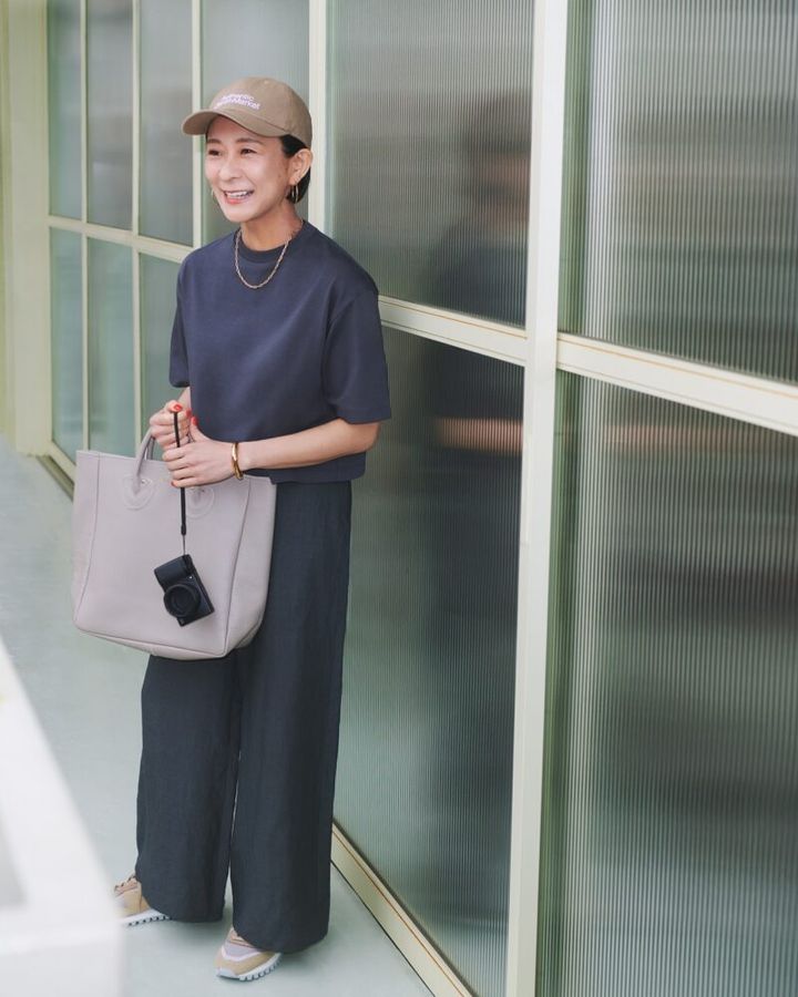 デミルクスビームス、スローン、スタイリスト佐藤佳菜子さんのコラボTシャツ