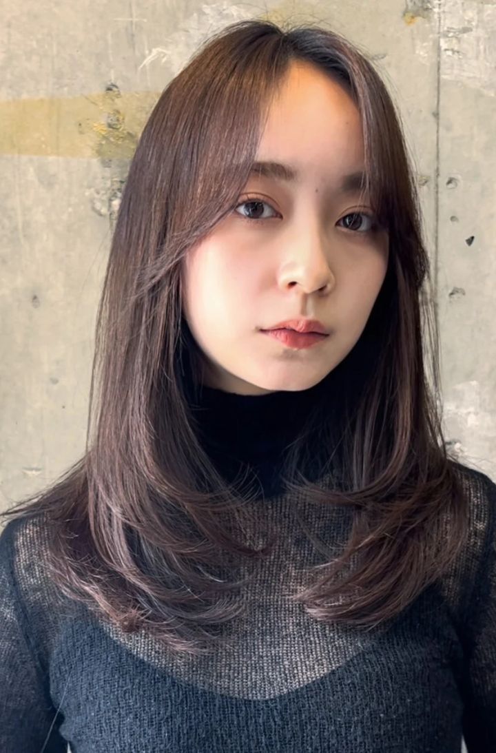 セミロング ヘア 髪型 ヘアスタイル 前髪なし