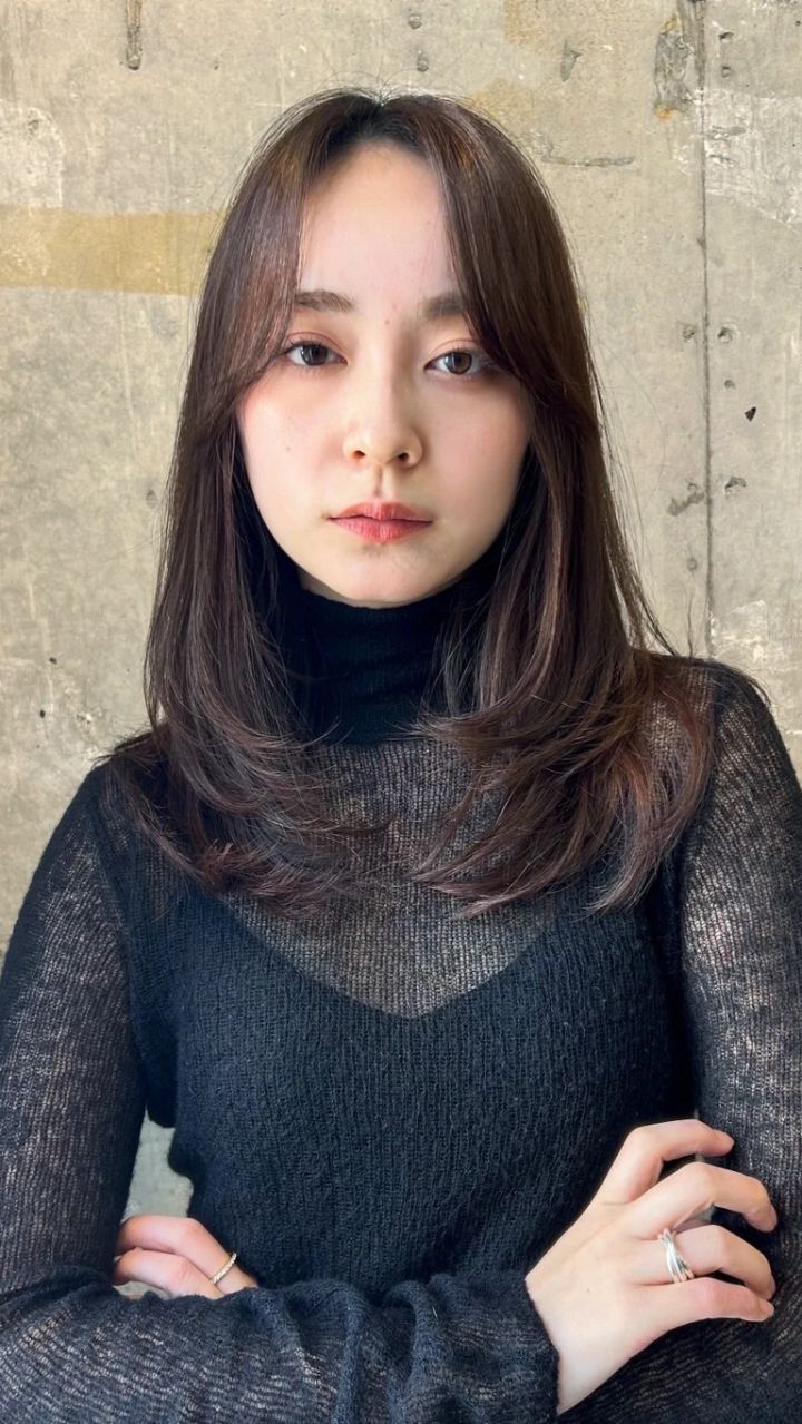 セミロング ヘア 髪型 ヘアスタイル 前髪なし