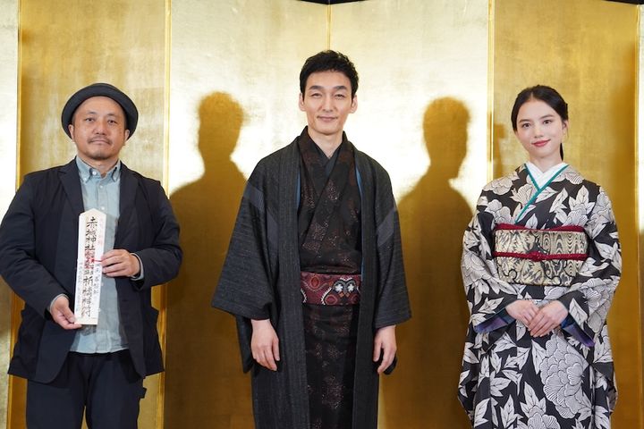 草彅剛、YouTubeで得た知識で健康管理!? 『碁盤斬り』のハードな撮影を乗り越えた“コツ”も明かす