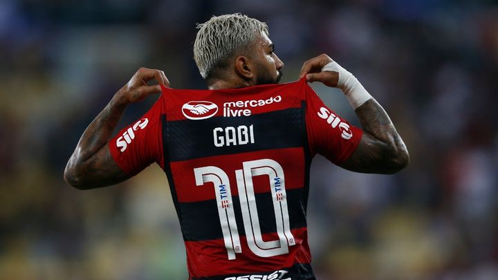 元ブラジル代表ガビゴル、フラメンゴの10番剥奪…理由は「私服で敵ユニ着用」