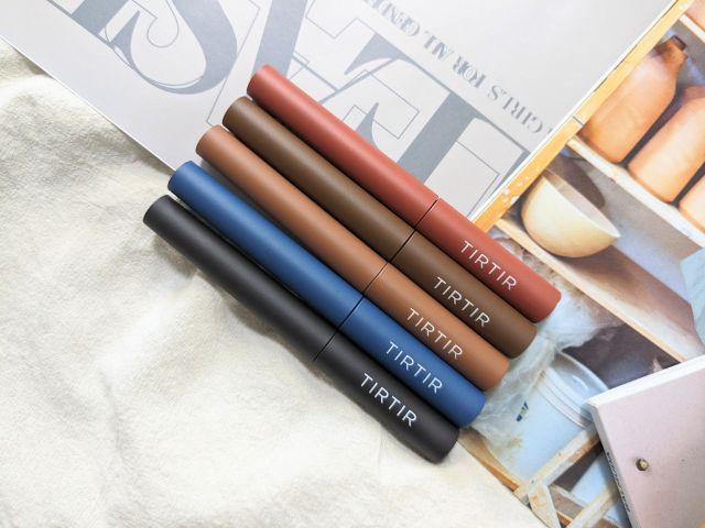 スキニーカールアップマスカラ