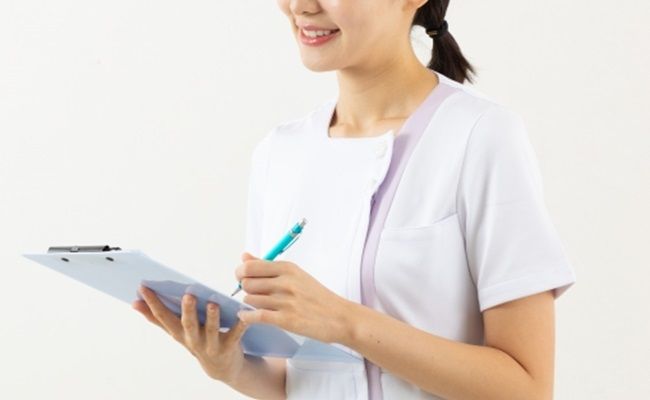 ヒアリングをおこなうセラピストのイメージ