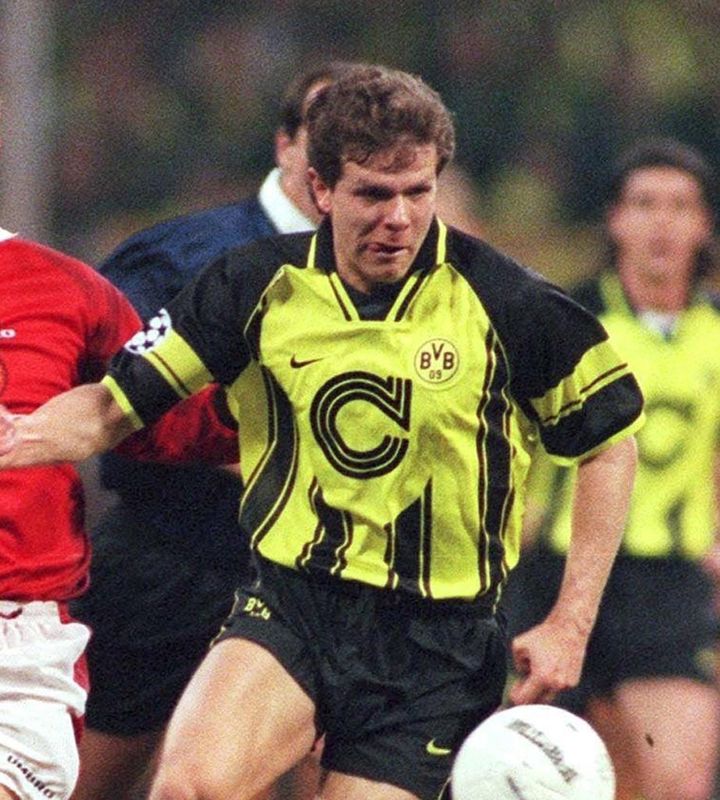 今夏来日のドルトムント、2024-25新ユニフォームを発表！デザインに「栄光の90年代」を落とし込む