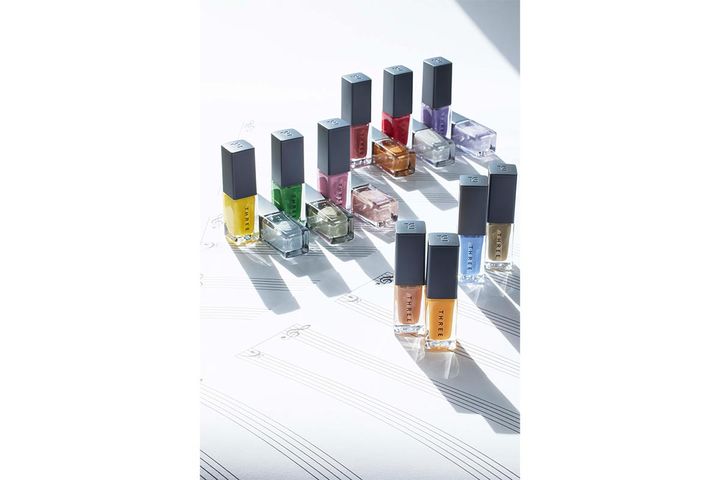 THREE ネイルラッカー（全20色）／各￥2,420（税込み）