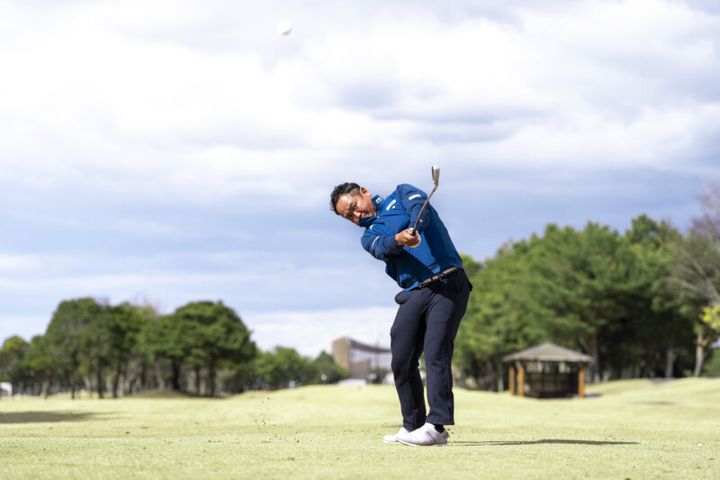 アイアンで飛ばしたいなら“この2モデル”！飛び系アイアンの名器を試打解説