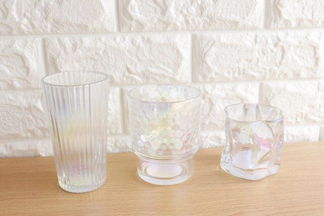 セリアのオーロラグラス