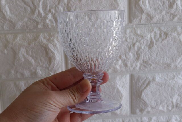 ダイソーのポリスチレンワインコップ（280mL）