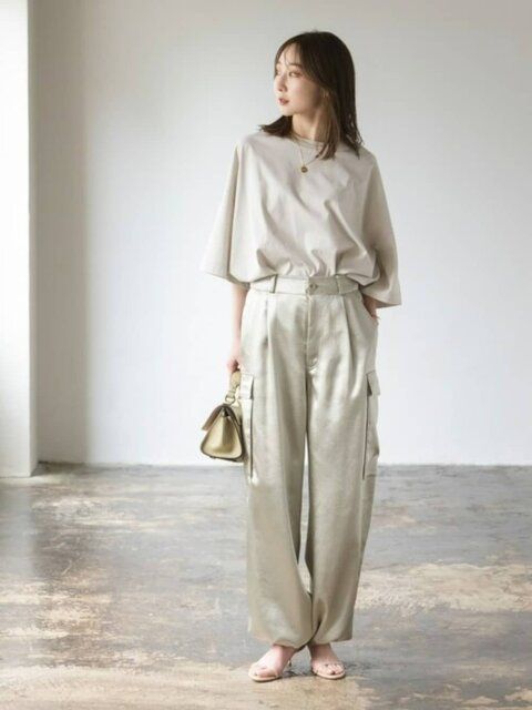 キレイめカーゴパンツコーデ