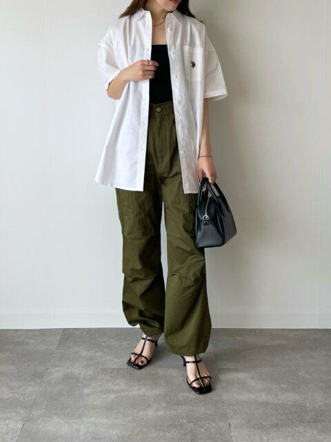 キレイめカーゴパンツコーデ