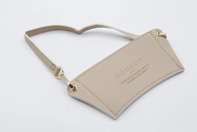 スリーコインズのドリンクカップホルダー