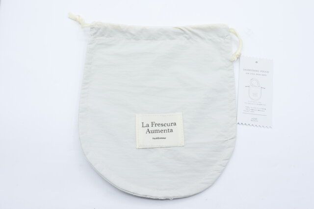 スリーコインズのクールネックバンド用巾着