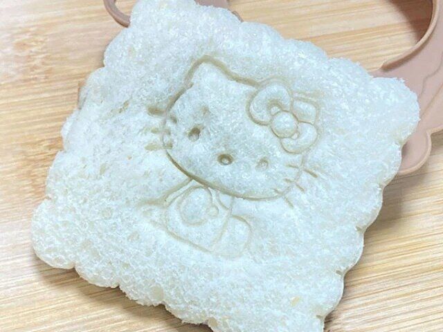 セリアのキティちゃんが可愛いサンドイッチメーカーK／T