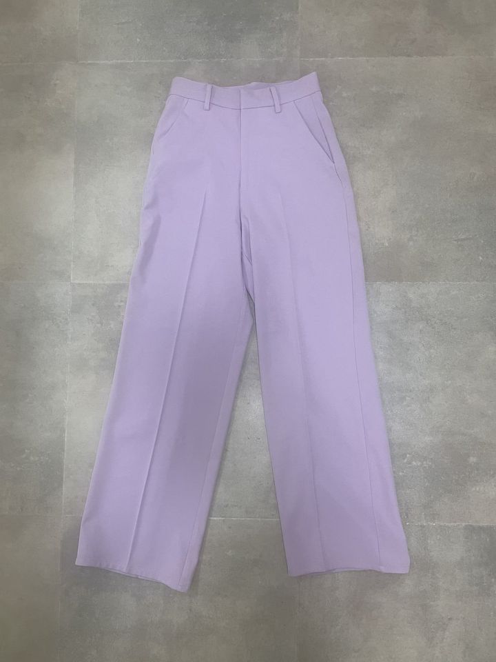 GRLセンタープレスストレートパンツのライトピンク