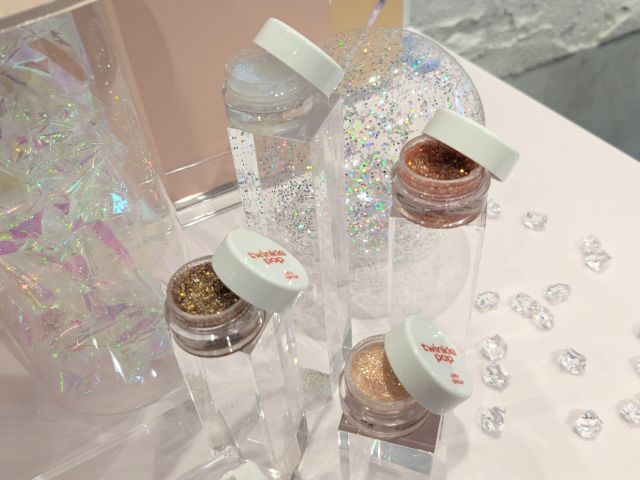 twinkle pop by. CLIO