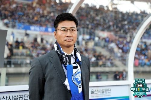 キム・ドフン監督