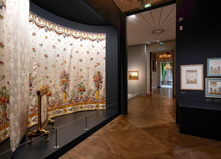 240520_Soieries impériales pour Versailles_inside.jpg