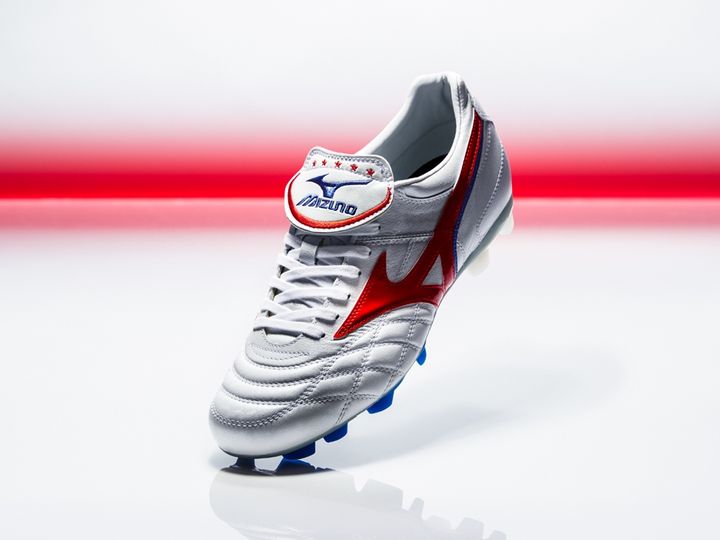 400足限定販売！ミズノ『ウエーブカップ SS JAPAN』が登場 岡崎慎司がラストゲームで履いた特製スパイク