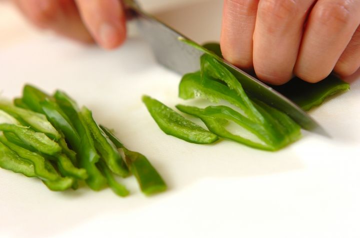 ピーマンのきんぴらの下準備1