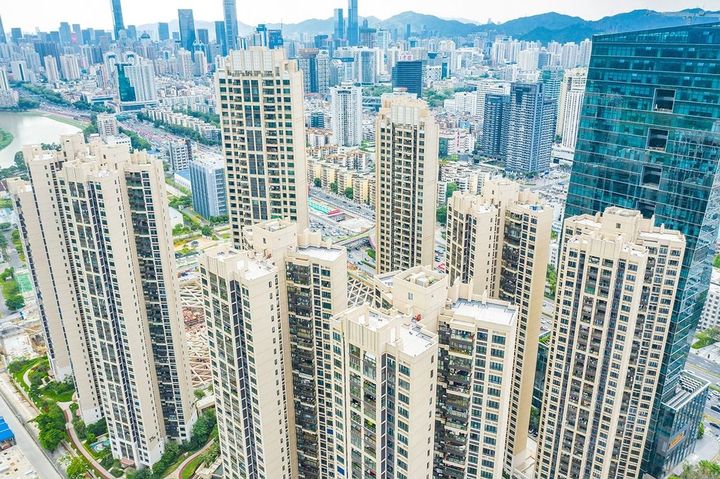 深セン、中国の住宅のドローンビュー