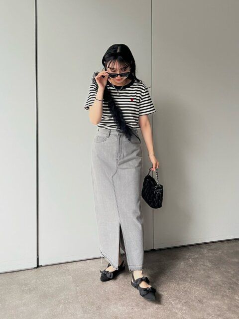 ボーダートップスのコーデ