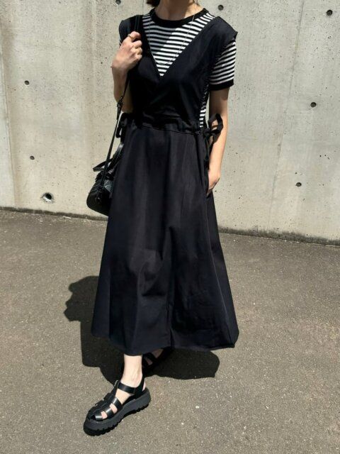 ボーダートップスのコーデ