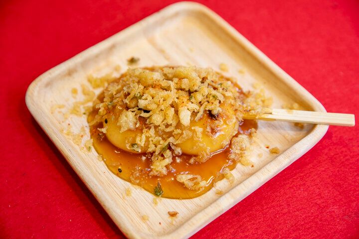 谷中ぎんざの甘味処「CHAYA 松緒」でつきたての餅だんごを食べ比べ