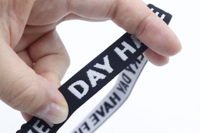 セリアのブラストラップアイテム