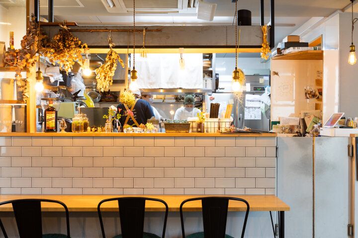 ふわふわ玉子のサンドイッチモーニングをいただきに大阪・高槻のデリカフェ「eatery SUN」へ