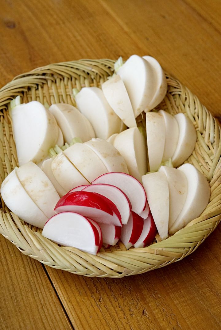 柑橘が香って爽やか！かぶのレモンピクルスの作り方【料理家 あやかの旬野菜を使ったアペロおつまみ vol.12 〜レシピで旅するヨーロッパ〜】