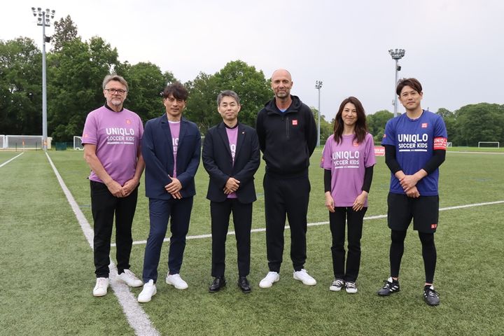 「JFAユニクロサッカーキッズinフランス」で内田篤人氏が子どもたち約120名と交流！デュガリー氏とトルシエ氏も特別参加