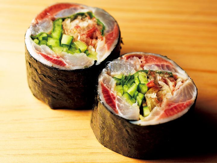 白金高輪『鮨 田中』の「イワシの磯辺巻き」