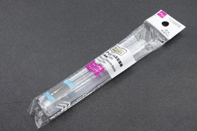 ダイソーのアイクリーム真空容器（長細いタイプ、17mL）のパッケージ