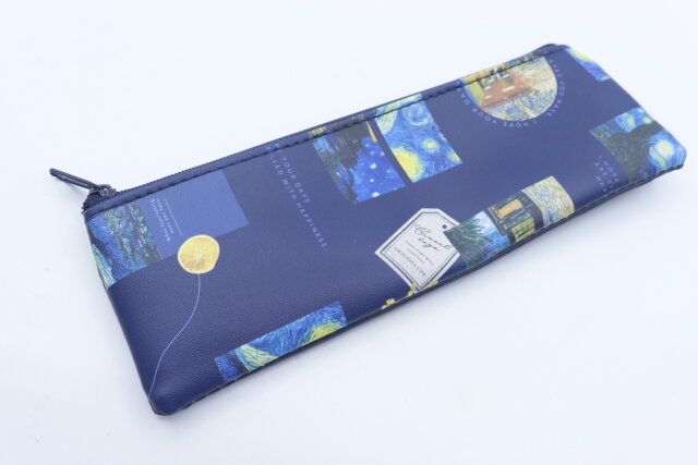 セリアの合皮 ペンケース VG＆CMのゴッホバージョン