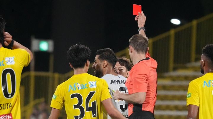 福岡のザヘディだけじゃない！2試合以上連続でレッドカードを受けた選手たち