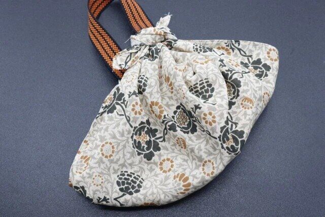 セリアのテープハンドルを使って作ったバッグ