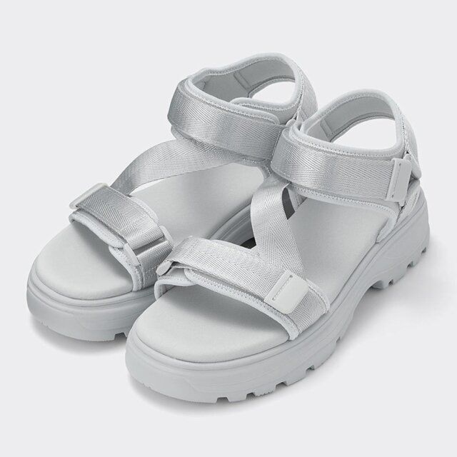 2024年春夏のGUレディースサンダル