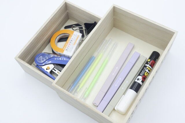 ダイソーの木製カントリーBOX（2枚板、シンプルロゴ）の収納例