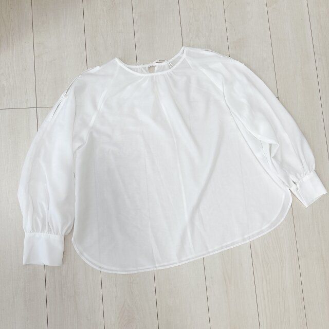 GUオープンショルダーブラウス