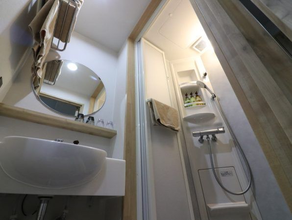 シャワールーム