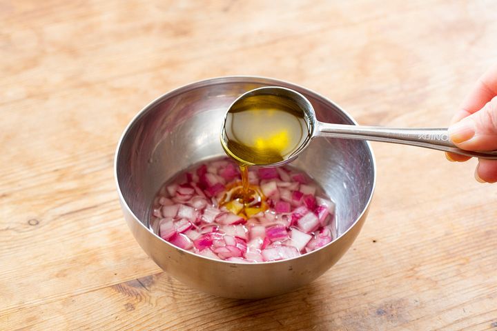 オリーブオイルを加える